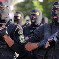 پرواز گروهی ابابیلهای هوشمند اسرائیلی بر فراز یگانهای سرکوب سپاه و ایستهای بازرسی بسیج