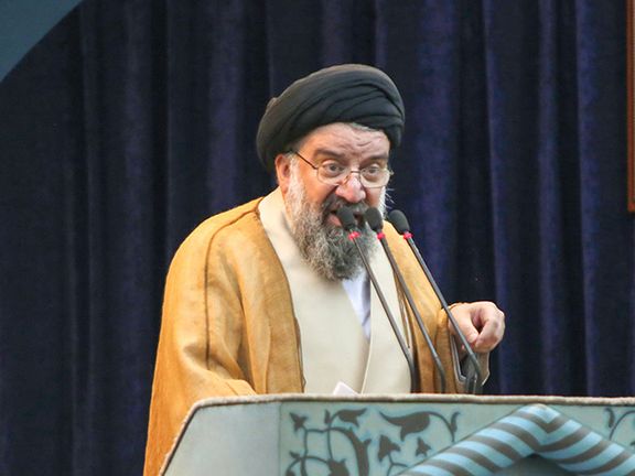 خاتمی، امام جمعه تهران: برخی مخالفان شاه را در قفس شیرهای گرسنه میانداختند