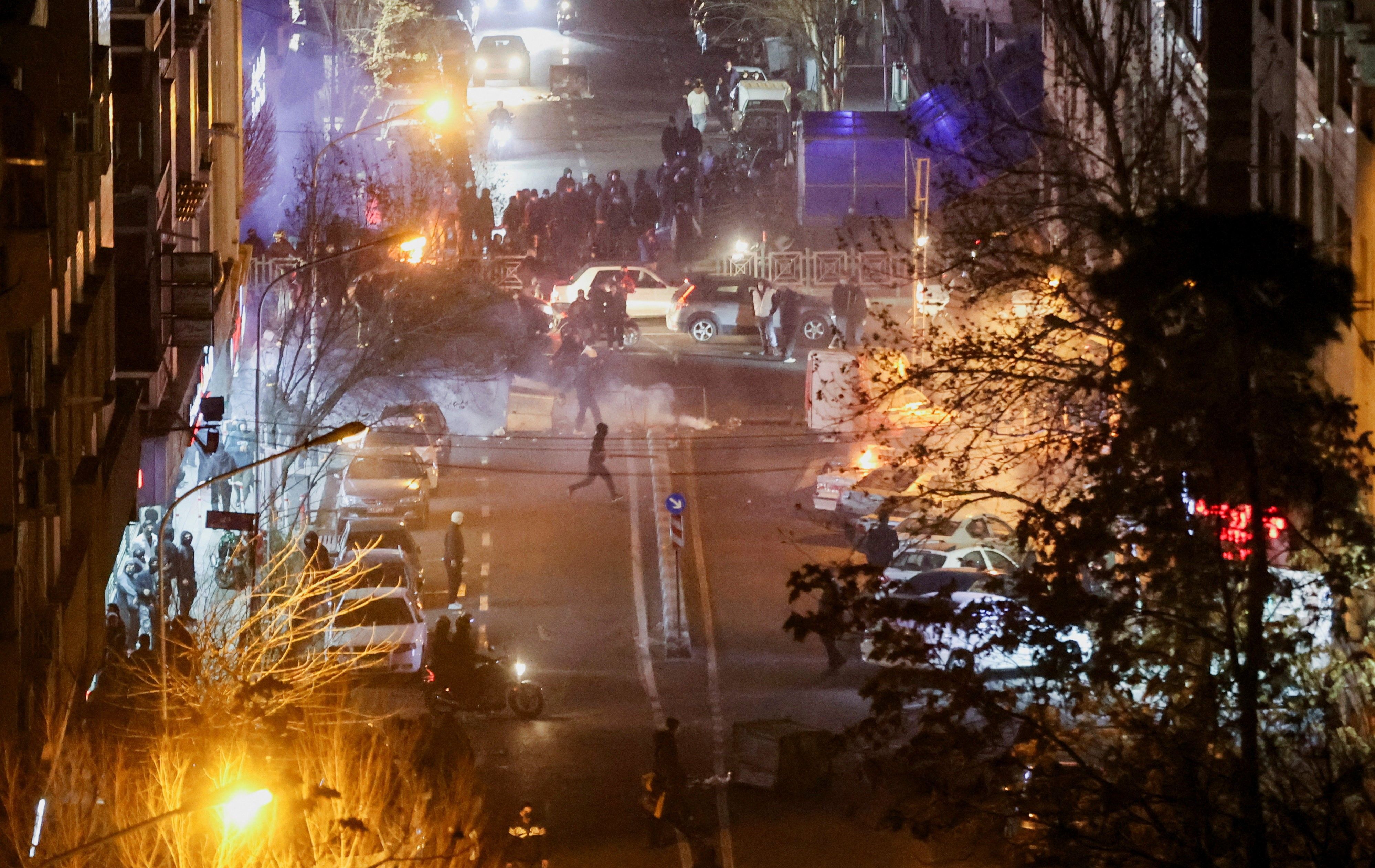 شمار کشورهایی که خواستار خروج شهروندان خود از ایران هستند، افزایش یافت