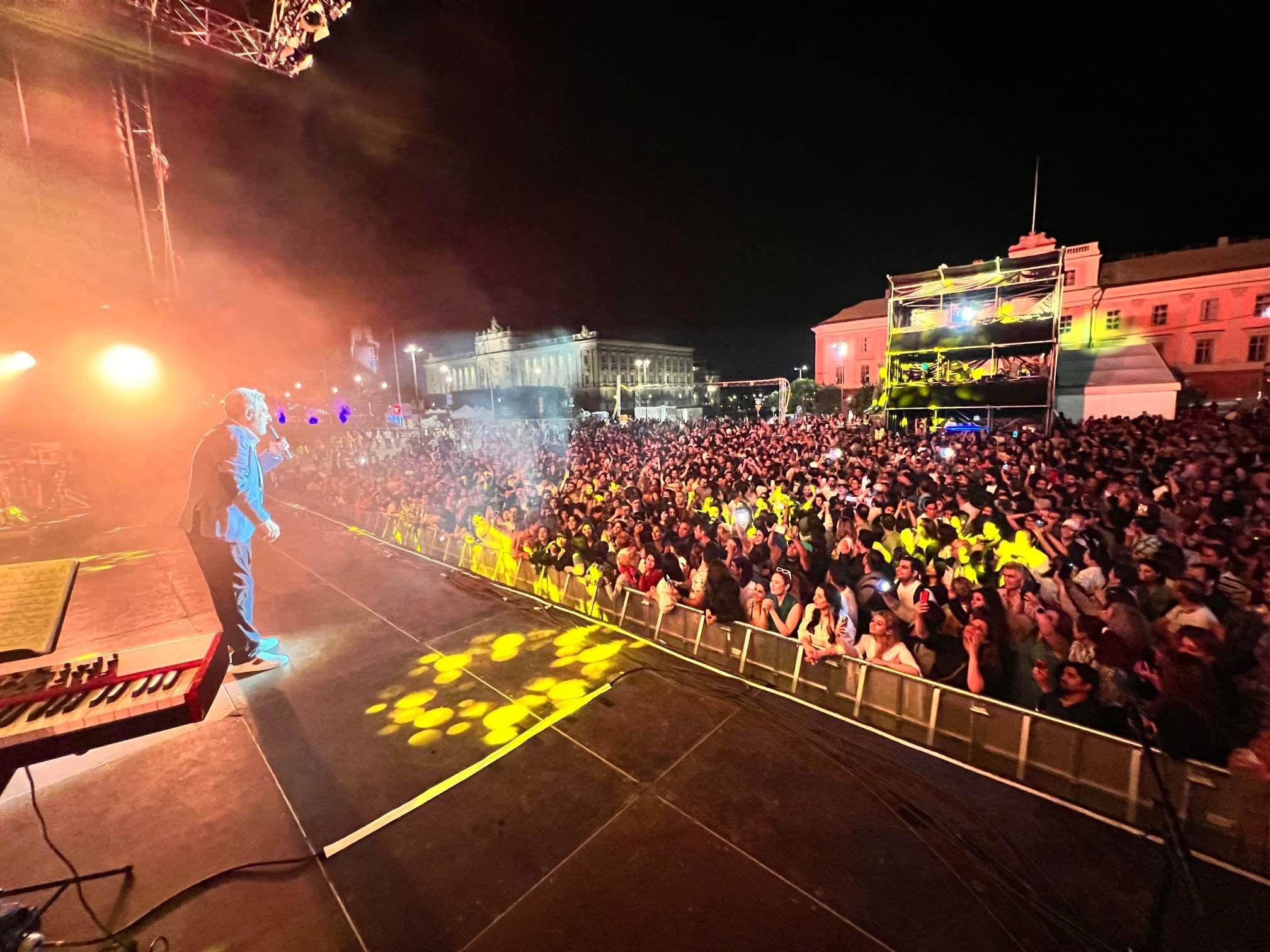 الشرطة السويدية تفكك عبوة ناسفة بالقرب من حفل موسيقي لفنان إيراني في استكهولم