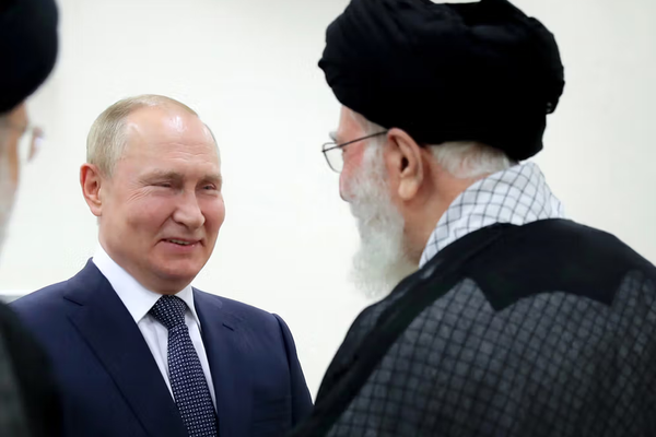 درخواست خامنهای از پوتین برای حمایت بیشتر از جمهوری اسلامی پس از حملات آمریکا
