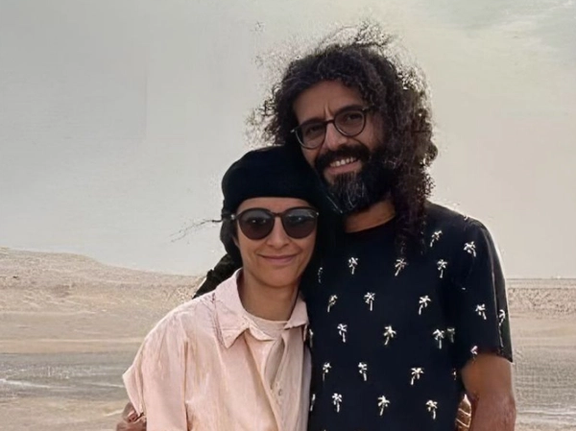 پناهیپور، وکیل دادگستری: زوج فعال گردشگری با اتهام «نگهداری گربه» به زندان محکوم شدند