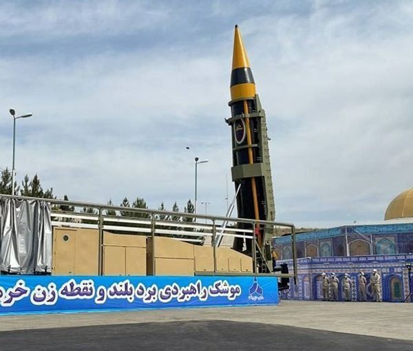 الخارجية الأميركية: تطوير برنامج إيران الصاروخي يشكل تهديدا خطيرا لأمن المنطقة والعالم