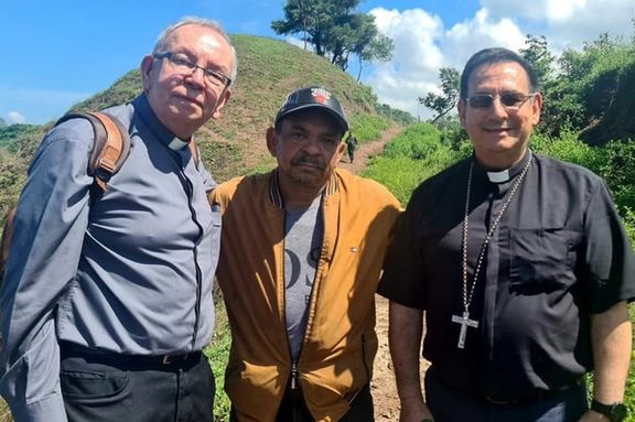 فابریزیو رومانو خبر داد؛ پدر لوئیز دیاز بعد از ۱۲ روز از چنگ آدمربایان رها شد