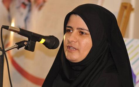 نماینده مرند: هر کانال صداوسیما که میزنیم یک نفر در حال موعظه است