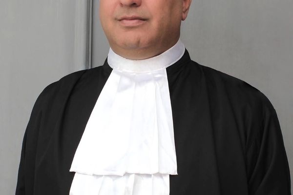 معاون امنیتی-انتظامی استانداری خراسان رضوی: خسرو علیکردی، وکیل بر اثر سکته قلبی درگذشت