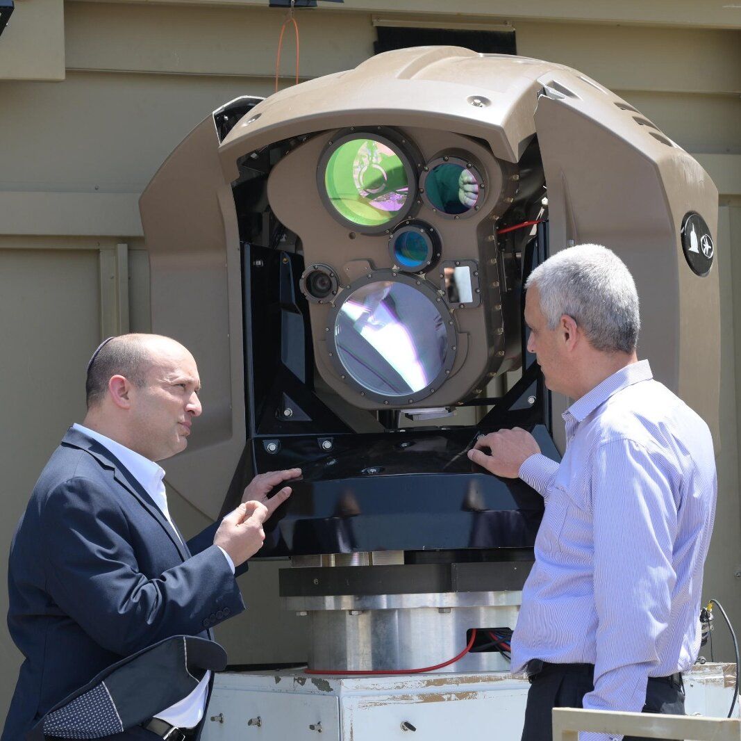 مسؤول سابق في "سي آي إيه": منظومة "شعاع الحديد" الإسرائيلية ستقوّض التهديدات الإيرانية