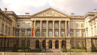 Critics Denounce Iran-Belgium Prisoner Swap Treaty