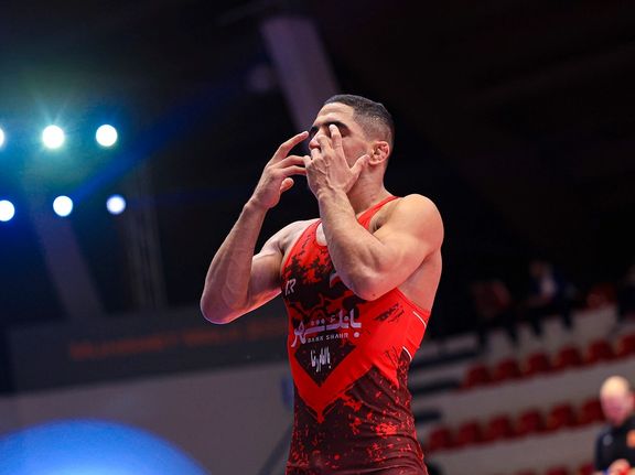 کشتی قهرمانی جهان؛ رحمان عموزاد با نمایشی شگفتانگیز در فینال، قهرمان جهان شد