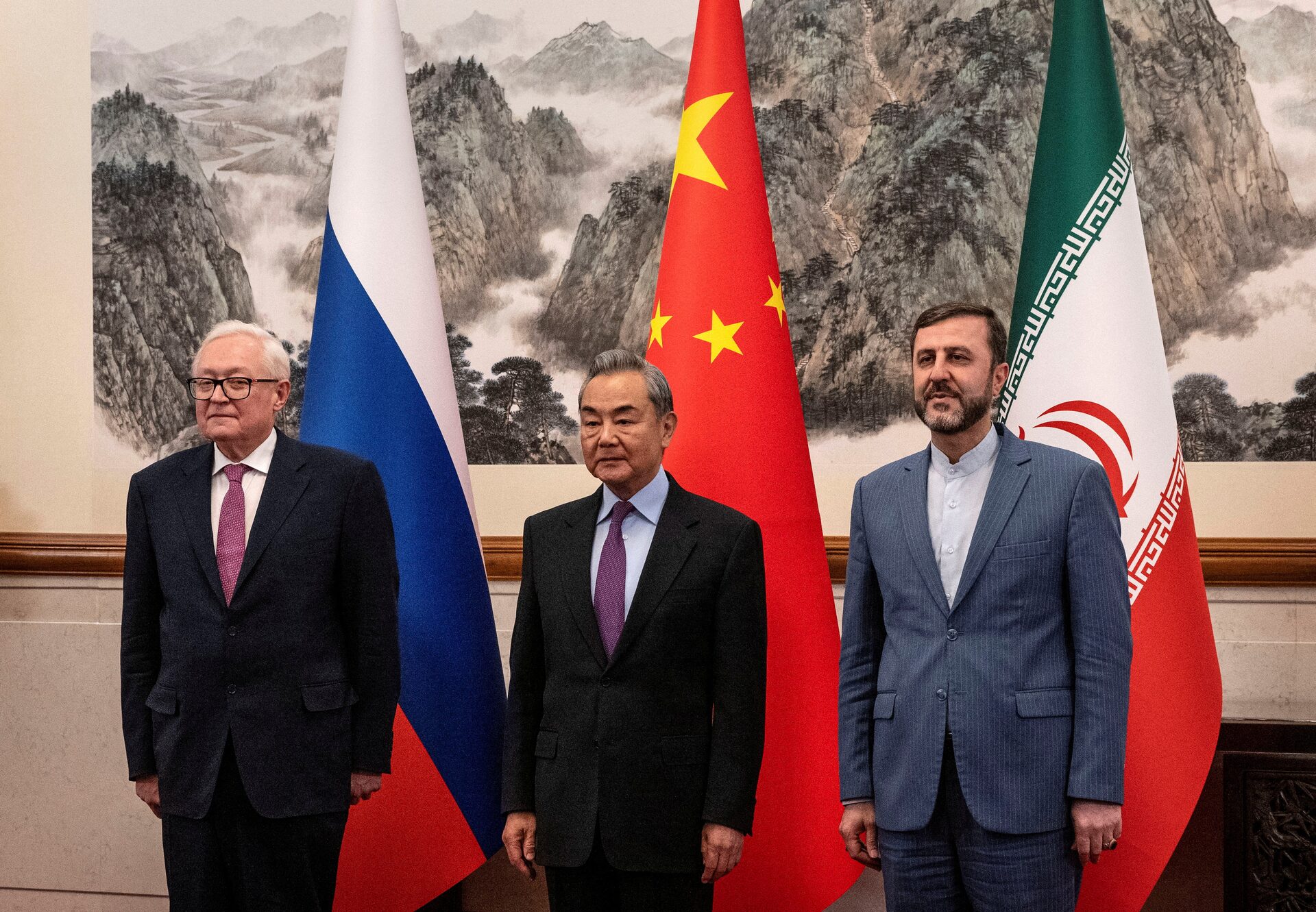 Allies in name only? China’s money flows around Iran and Russia