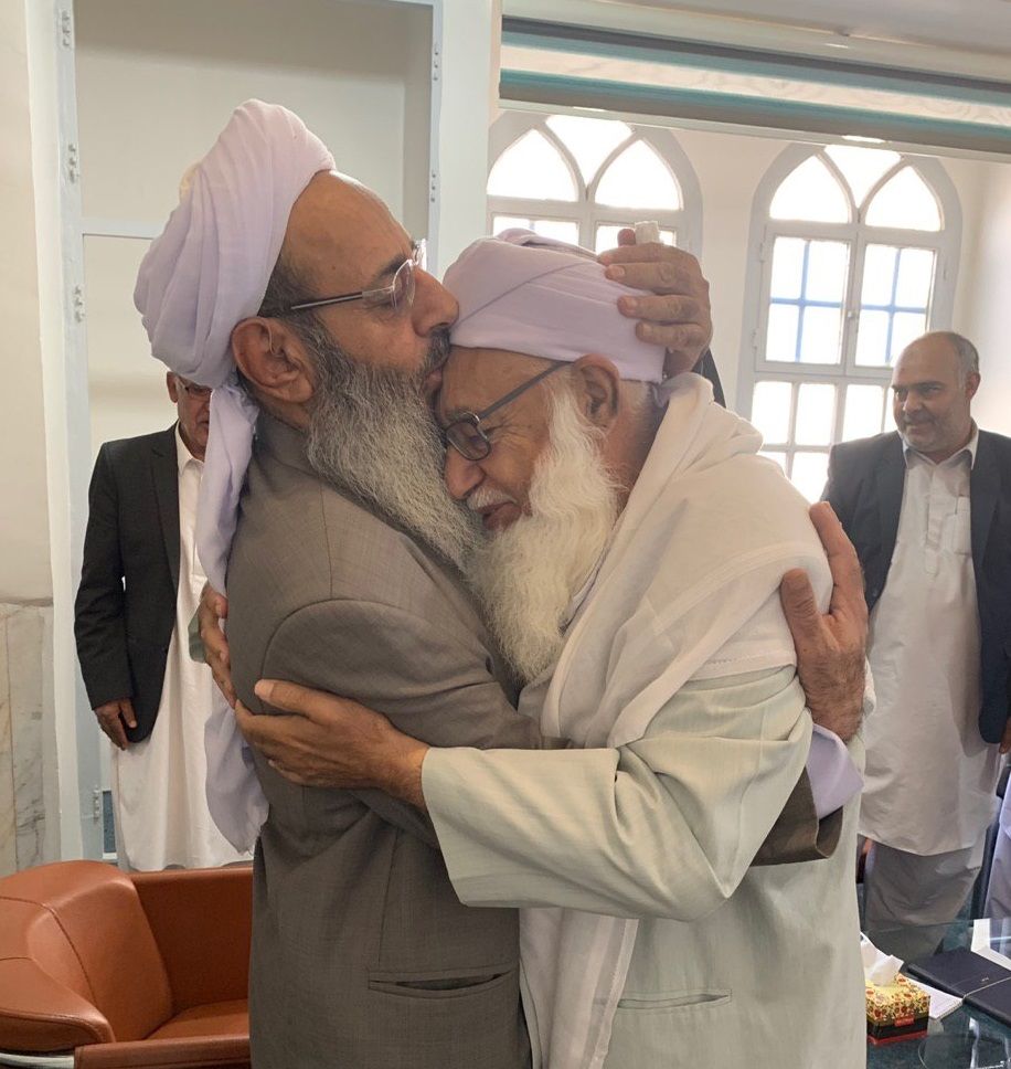 مولوی عبدالحمید به خامنه‌ای: برکناری مولوی گرگیج از امامت جمعه آزادشهر قابل توجیه نیست