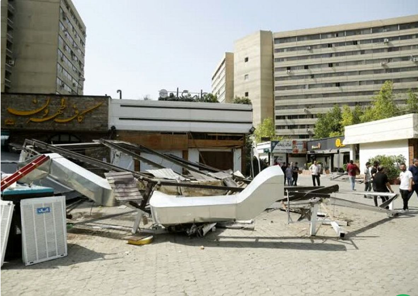 Regime Demolishes Cafes In Tehran’s Rebel Neighborhood 