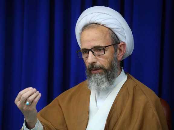 عضو جامعه مدرسین حوزه علمیه قم: جمهوری اسلامی نعمت است، شکر نعمت نکنیم از آن محروم میشویم