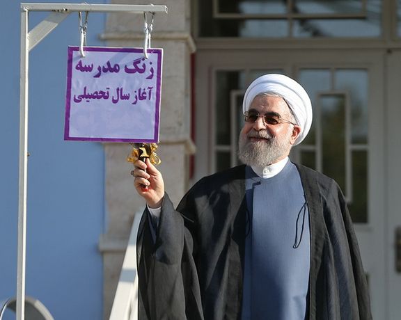 وزیر آموزش و پرورش خطاب به روحانی: واکسیناسیون کادر مدارس و معلمها در اولویت قرار بگیرد