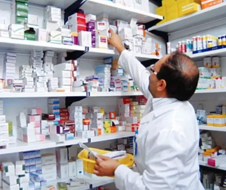 مع تصاعد الاحتجاجات ضد زيادة العلاج.. توقعات بفشل خطة الحكومة الإيرانية في مجال الأدوية