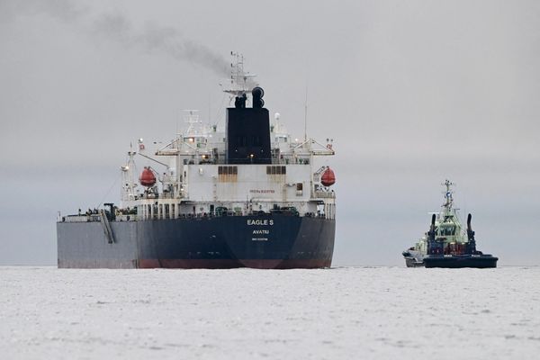 Cook Islands linked to tankers moving Iranian and Russian oil - AFP