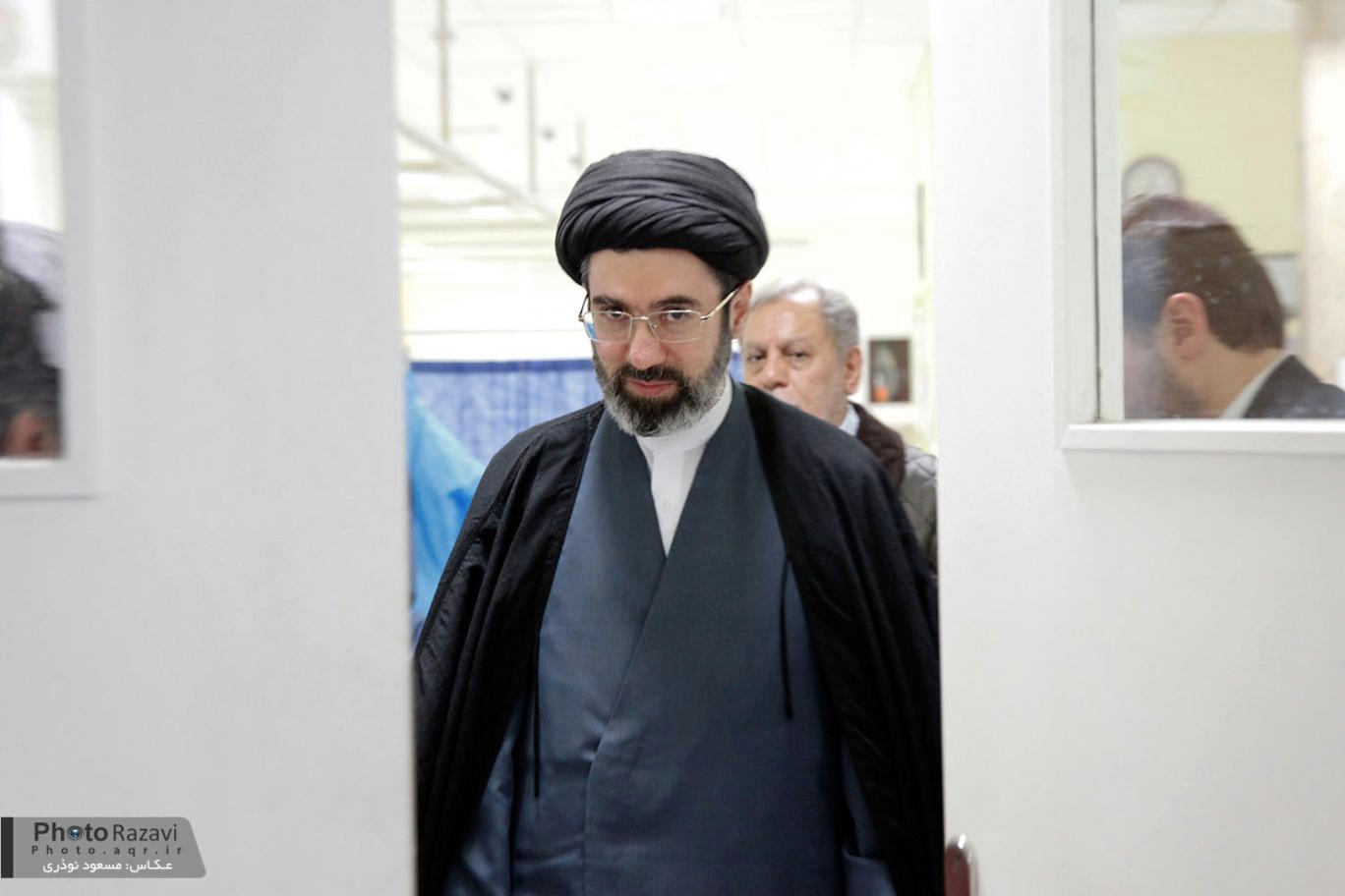 بدء مشروع "آية الله" مجتبى خامنئي.. بعد تحذيرات من "توريث منصب المرشد"