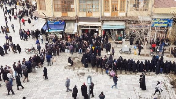 خبرگزاری وابسته به سپاه صفهای طولانی گوشت با نرخ دولتی را توهین به نظام خواند