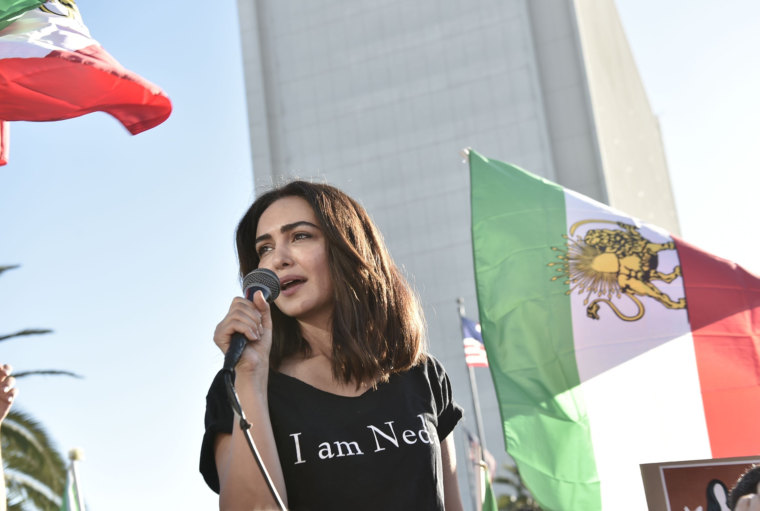 Opposition Figure Says World Enabling Iran's Hostage-Taking 