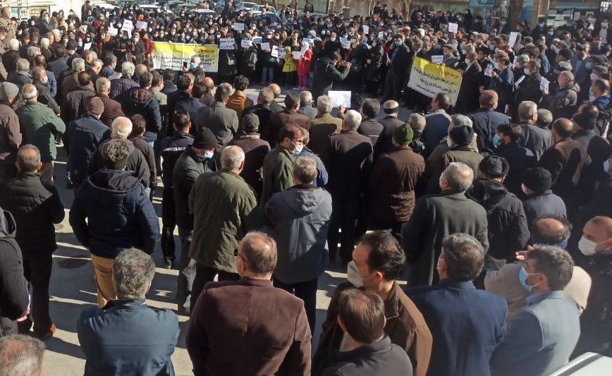 تجمع سراسری معلمان ایران؛ جو امنیتی در شهرها، تداوم بازداشت‌ها و ضرب‌وشتم معترضان