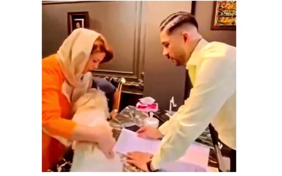 یک مشاور املاک در پی حضور در ویدیوی خرید خانه برای یک سگ توسط یک زوج، بازداشت شد