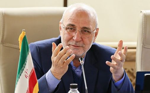 عضو هیات رییسه مجلس: سطح معیشت ائمه جمعه و طلاب، متوسط رو به پایین است