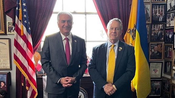 عضو کنگره آمریکا:لغو دوباره دعوت شاهزاده رضا پهلوی سانسور مخالفان رژیم تروریستی تهران است