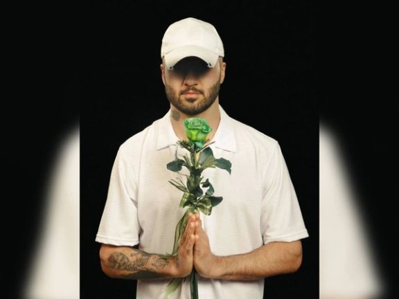 توماج صالحی: پیوندی از جنس از خودگذشتگی بین ما شکل گرفته است