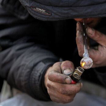 ستاد مبارزه با مواد مخدر: هر شبانهروز، حدود ۱۳ نفر در اثر مصرف مواد مخدر جان میبازند