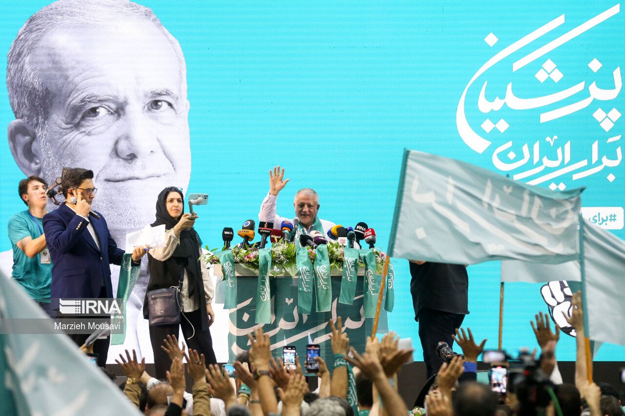 Pezeshkian’s Presidency: A Weaker Echo of Rouhani's Legacy?