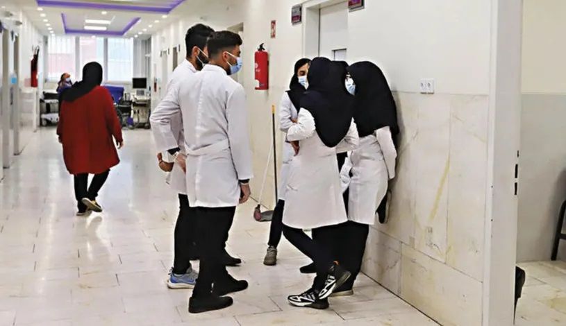 نقابة الأطباء في إيران: ثلث الأعضاء تركوا ممارسة المهنة