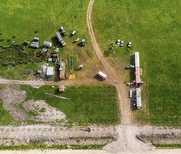 آغاز جاده‌سازی در میانکاله؛ فعالیت کارگران مجتمع پتروشیمی از سر گرفته شد