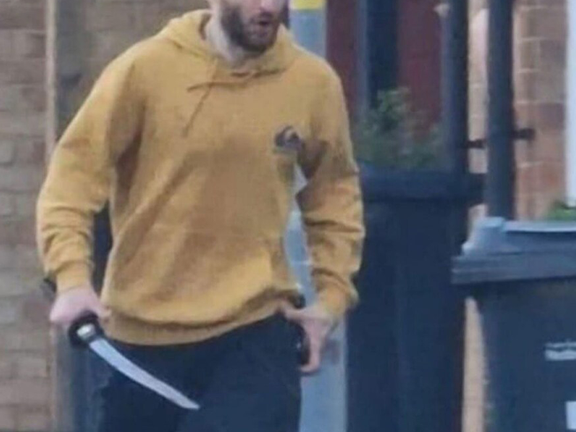 حمله مردی با شمشیر در شرق لندن یک کشته و چندین زخمی بر جای گذاشت