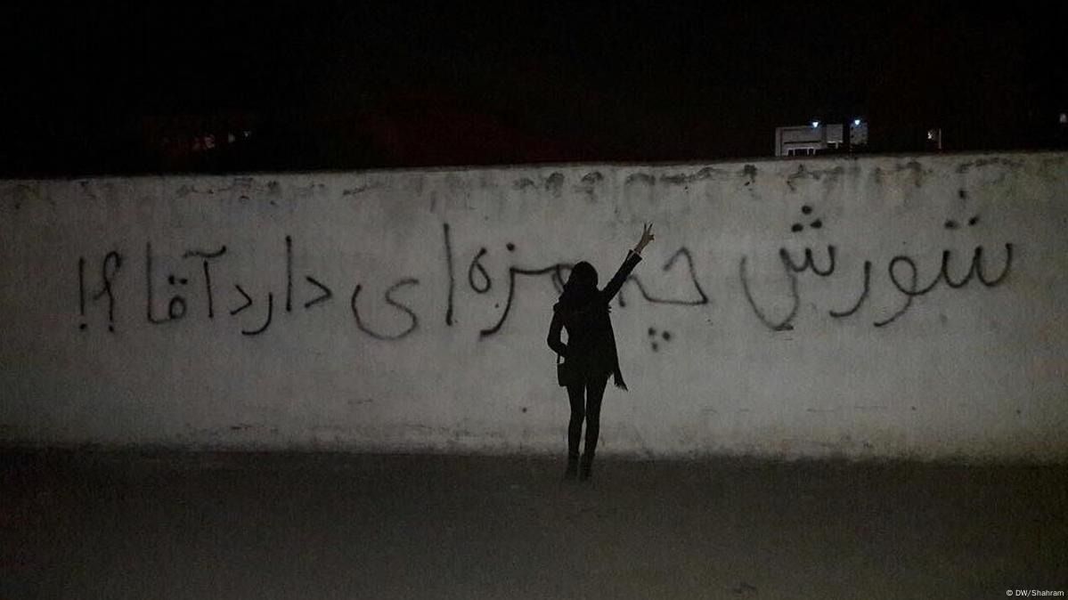 اتوبوس بی‌ترمز جمهوری اسلامی به سمت پرتگاه؛ این اتوبوس کی به ته دره می‌رسد؟