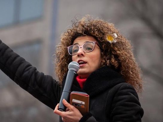 مسیح علینژاد: نیکا شاکرمی یک تنه با سپاهیهای متجاوز جنگید و به آنها التماس نکرد