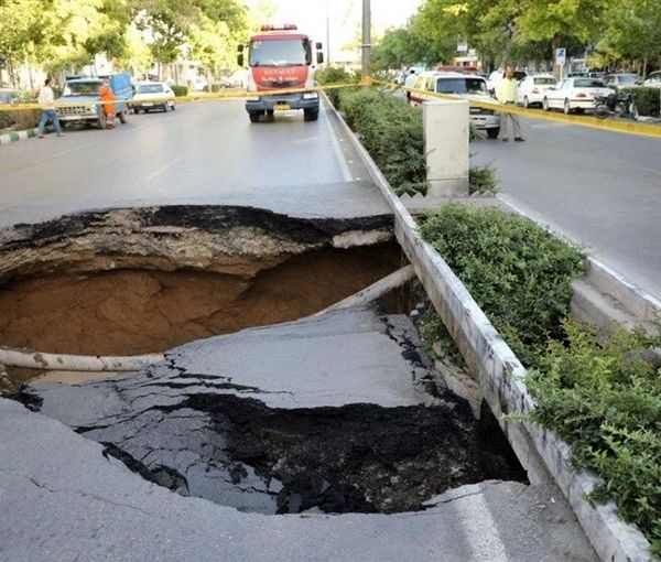 تحذير من "ظاهرة الزلزال الصامت" في طهران.. إثر تفاقم أزمة الهبوط الأرضي