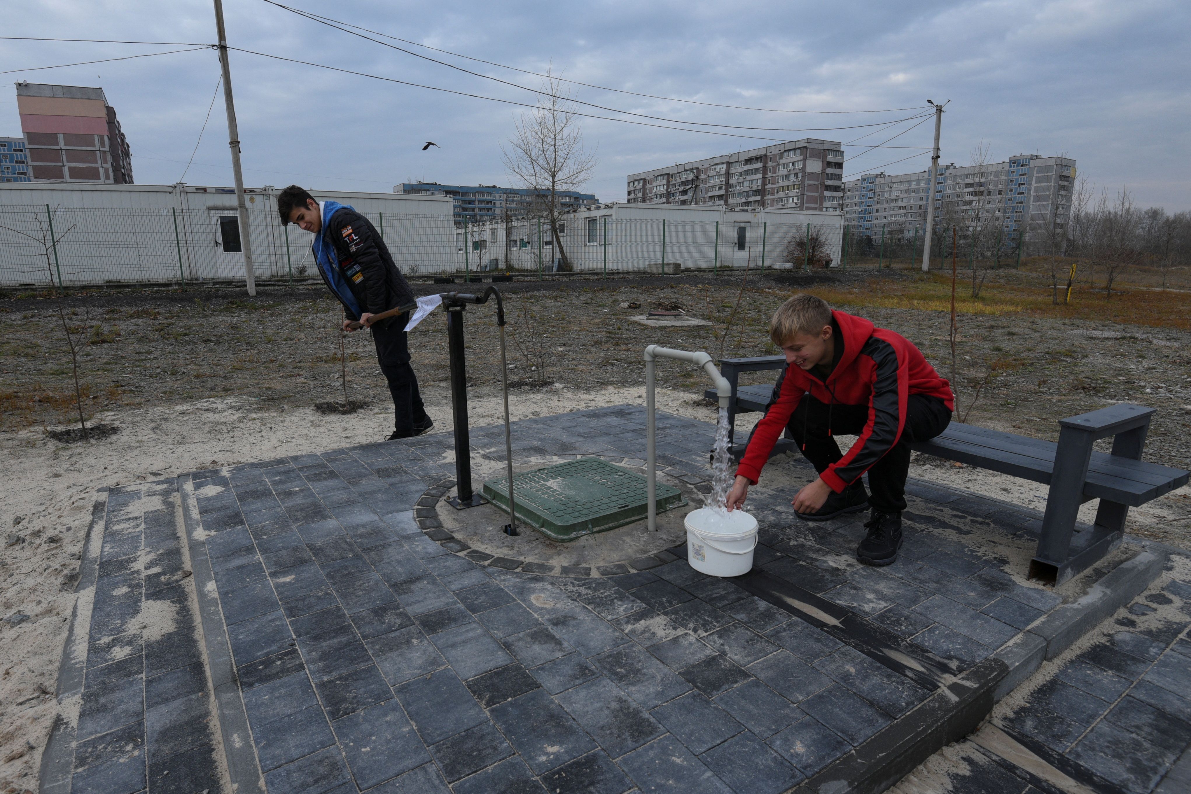 سفر وزیر امور خارجه بریتانیا به اوکراین؛ دسترسی نیمی از ساکنان کی‌یف به برق قطع شده است