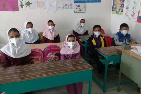 مدیر اورژانس بیمارستان سینا:بازگشایی مدارس بدون واکسیناسیون دانشآموزان، خودکشی است