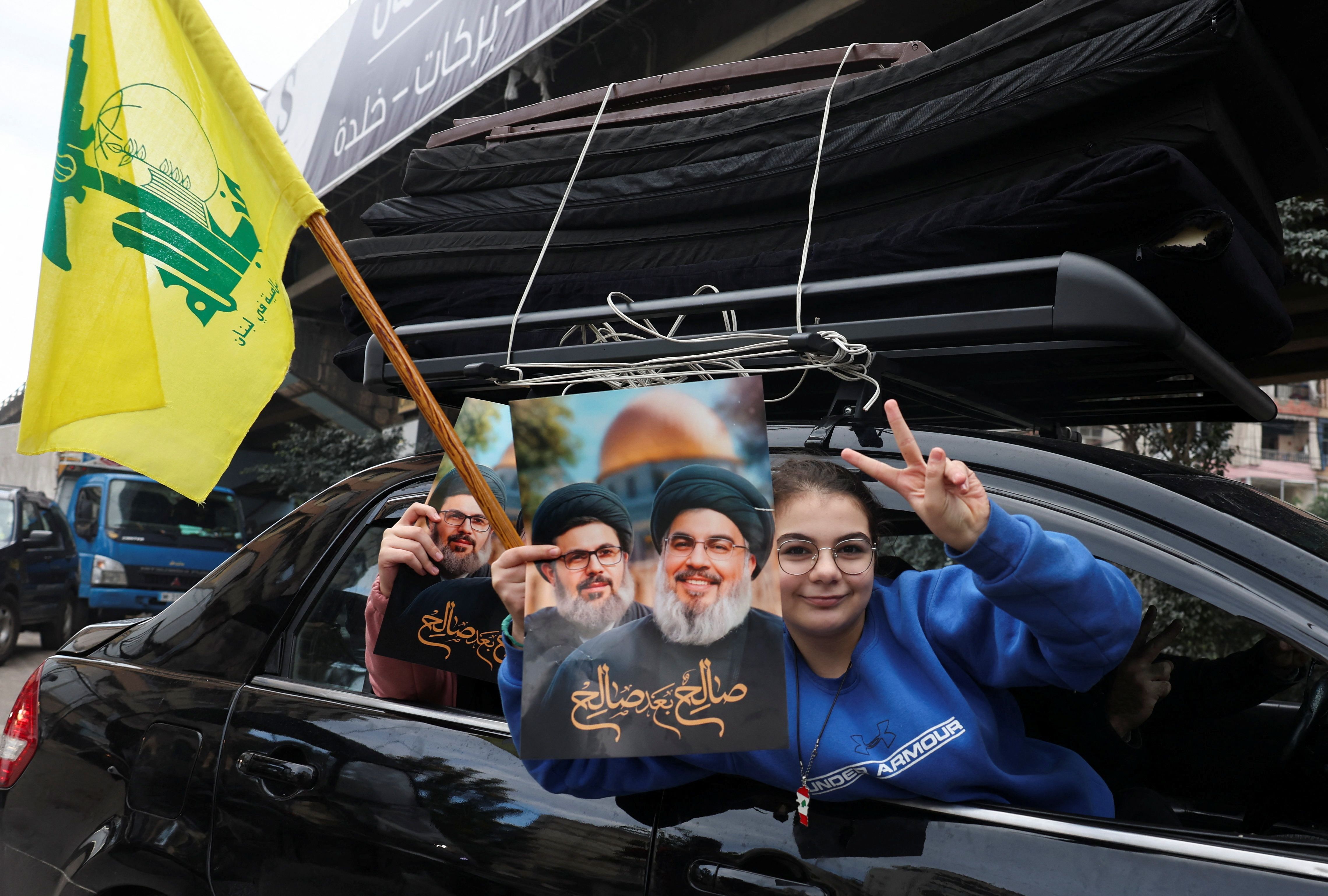 لبنانی‌ها پس از اعلام آتش‌بس در حال بازگشت به خانه‌هایشان در جنوب این کشور هستند