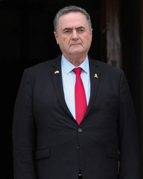 وزير الدفاع الإسرائيلي: ما يسري على إيران.. يسري على اليمن