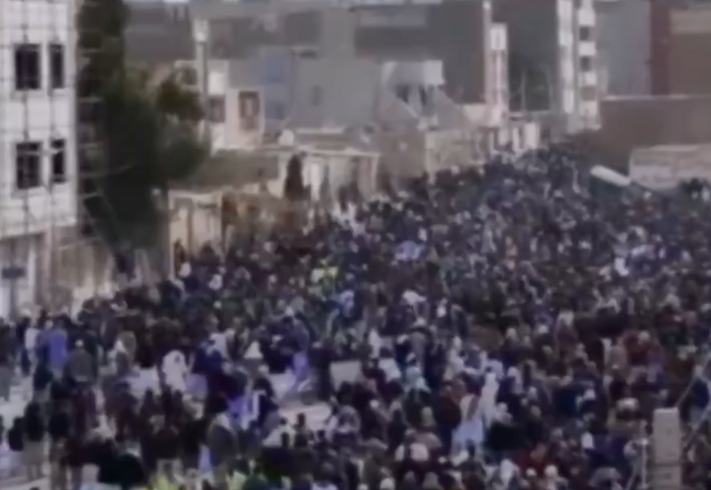 ادامه خیزش انقلابی در  نقاط مختلف ایران در آستانه تجمعات جهانی یک‌شنبه