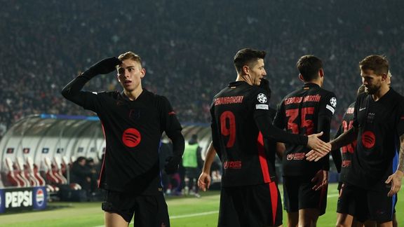 ستاره سرخ ۲-۵ بارسلونا؛ توقفناپذیر، مثل تیم رویایی هانسی فلیک