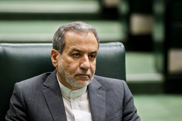 Iran tells E3 it won't forgo its 'absolute right' to attack Israel