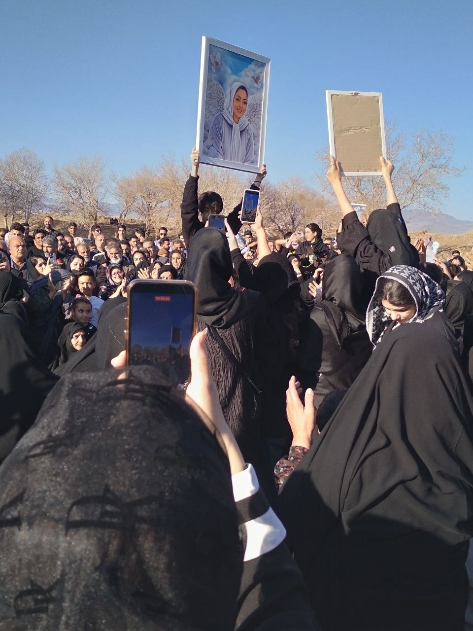 مراسم چهلم به‌عنوان بازسازی جامعه از درون