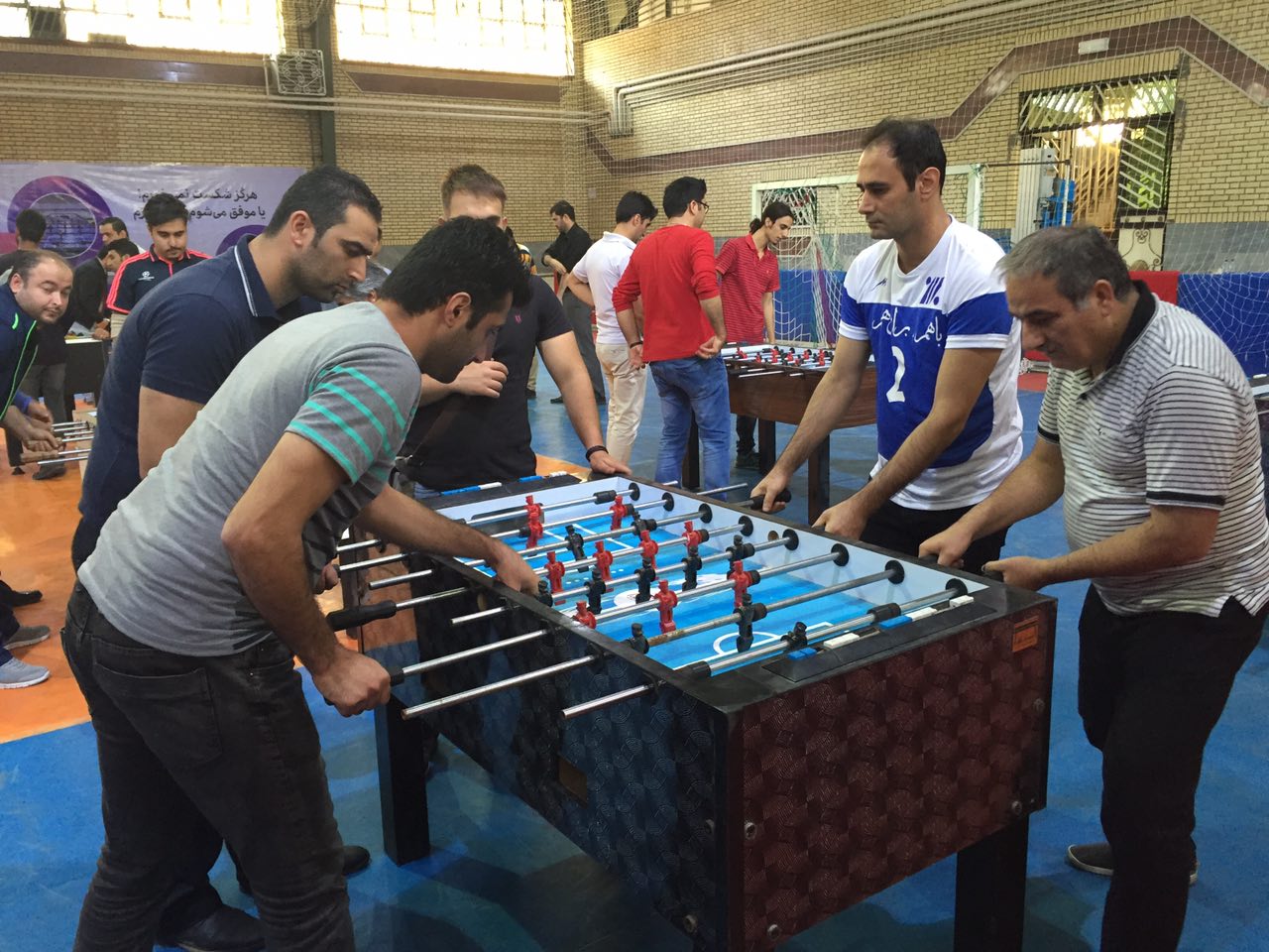 قانون جدید طالبان برای فوتبال دستی؛ بازی تنها به شرط قطع سر آدمک‌ها مجاز است