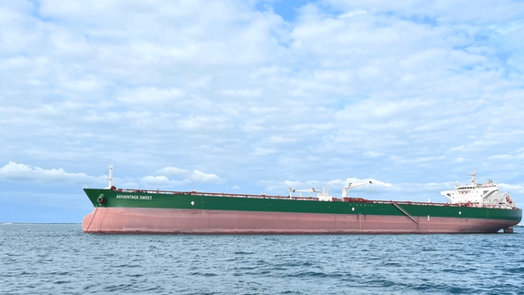 واشنطن تتهم إيران باحتجاز ناقلة نفط في بحر عمان.. وطهران: "بسبب اصطدامها بسفينة إيرانية"