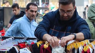 مردم ایران تحت فشار اقتصادی، دولت بهدنبال تامین هزینههای نظامی