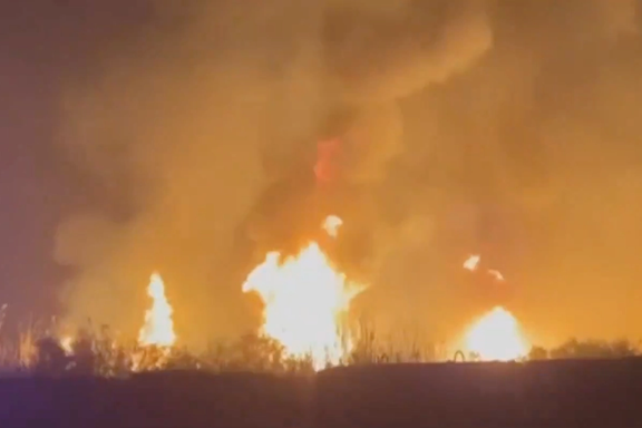 A photo appearing on social media shows the aftermath of the air strike on Iraqi militant group base. April 20, 2024