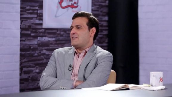 Prominent Political Activist Arrested At His Home In Tehran