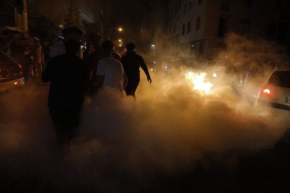 ۲۱ کشته و ۶ هزار مصدوم در حوادث چهارشنبه‌سوری و ادامه بی‌اعتنایی حکومت به ایمنی شهروندان